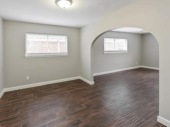 4th image of 11123 Kirwin Ln