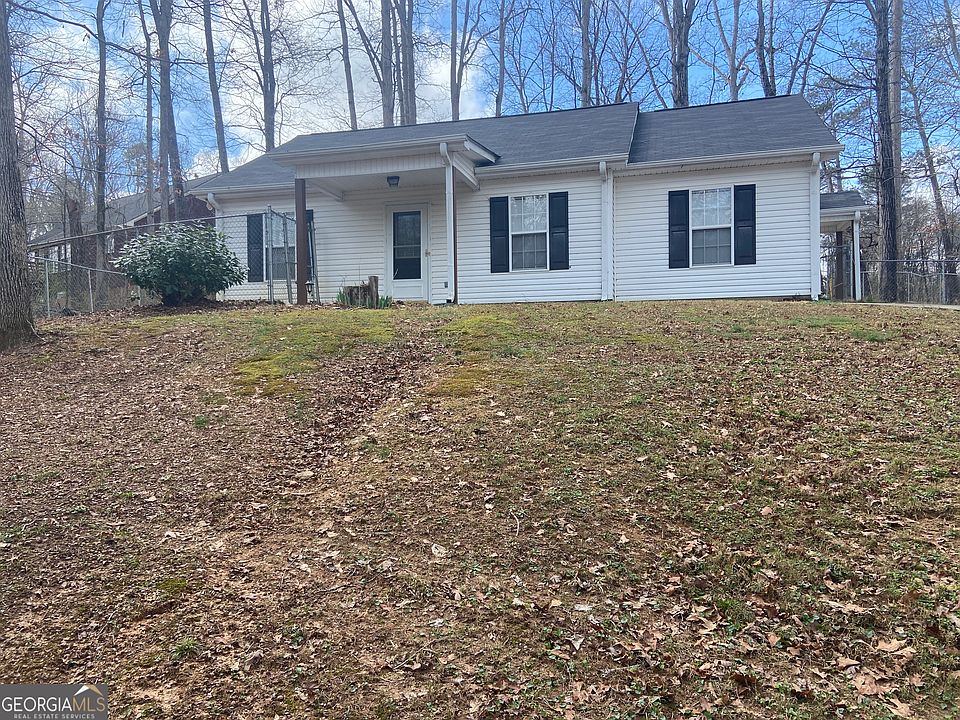 1st image of 15 Twin Lakes Rd