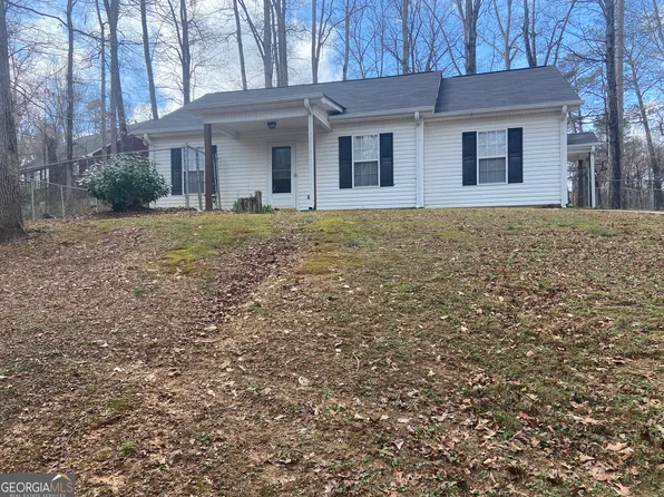 15 Twin Lakes Rd, Winder, GA 30680