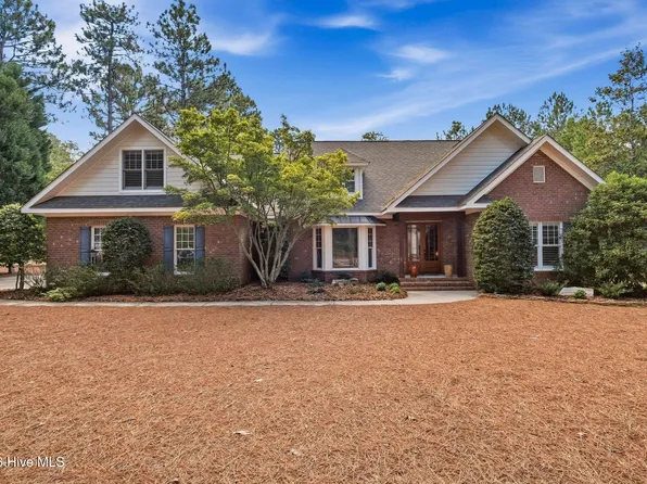 10 Ashkirk Drive, Pinehurst, NC 28374