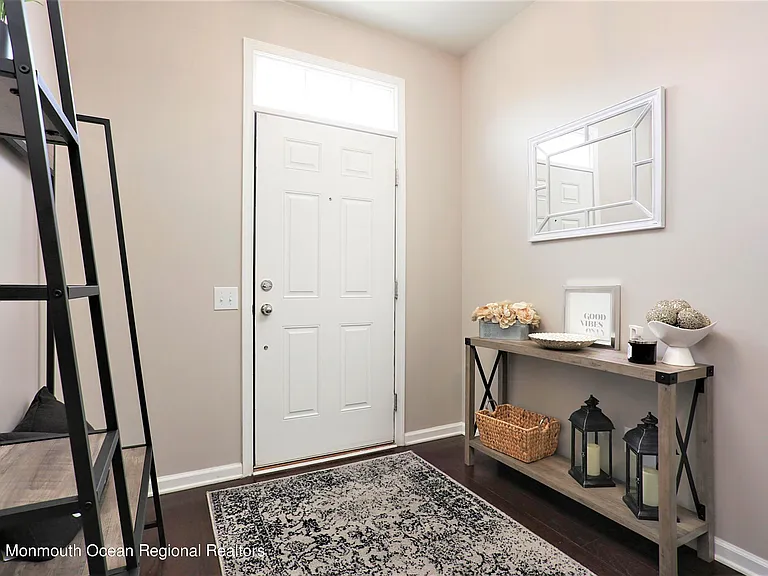 137 Beacon Ln #605 — Photo 18