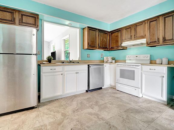 2nd image of 5953 Mindy Dr