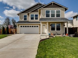 1070 Applegate Pl, Harrisburg, OR 97446
