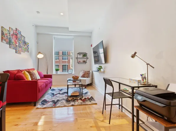 248 Market St, Philadelphia, PA