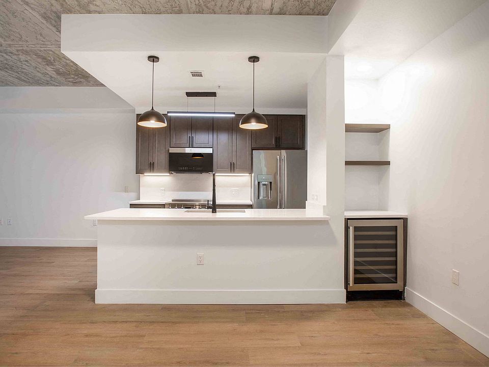 Elliston 23, Nashville, TN, Kitchen