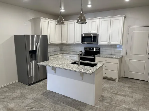 5636 Lehigh St, Lubbock, TX 79416