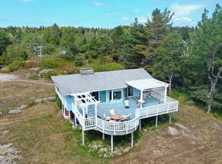 20 Kirkham Ln, Vinalhaven, ME 04863