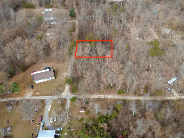 10 Tresa St, Crossville, TN 38572