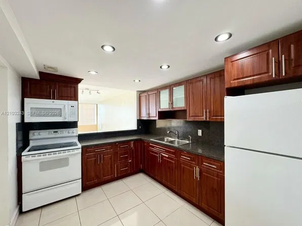 1351 NE Miami Gardens Dr, Miami, FL