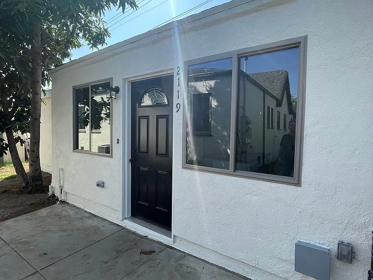 S Palm Ave — Photo 12