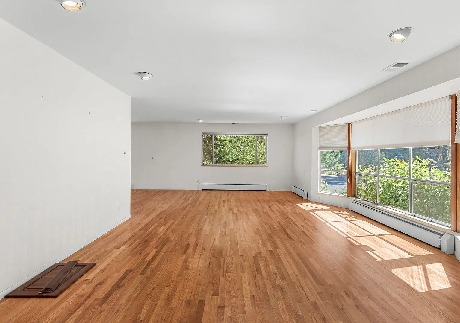 Spacious 5 BR / 3 BA Boulder Home Near Chautauqua & Top Schools-Available NOW! — Photo 4