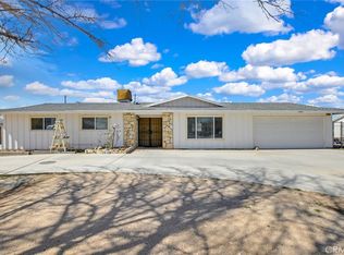 10804 Kiavan Rd, Apple Valley, CA 92308