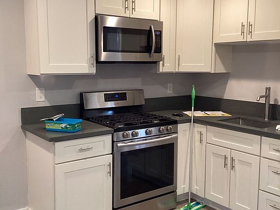 5th image of 500 N Clementine St #900