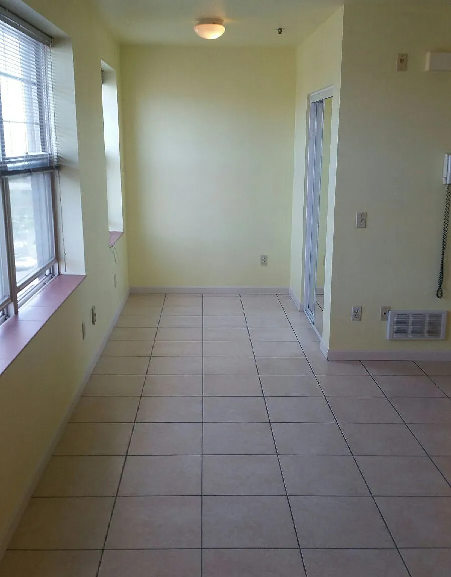 Roosevelt Tower — Photo 4