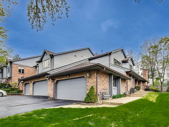 3rd image of 1034 Braemoor Dr