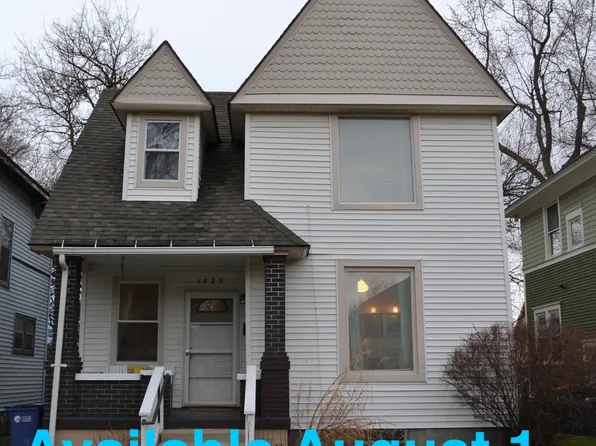 1425 Sigsbee St SE, Grand Rapids, MI 49506