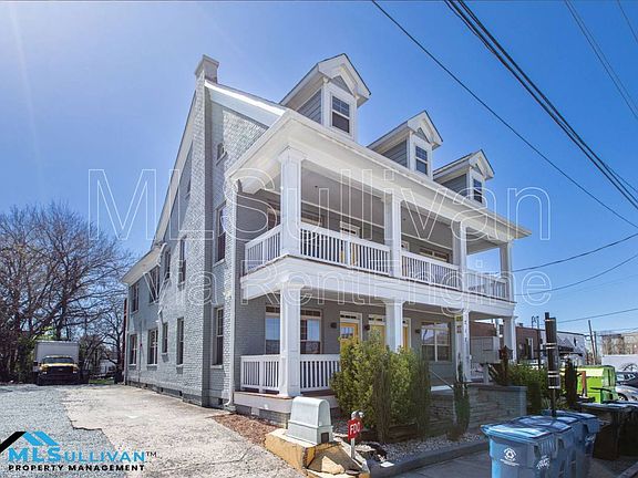 2nd image of 217 Hood St