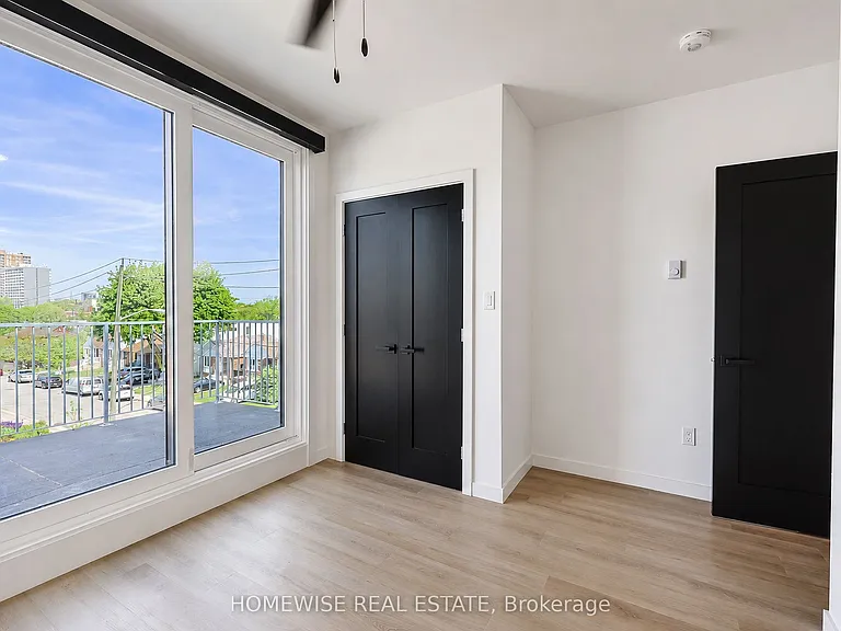159 Locksley Ave #4 — Photo 11