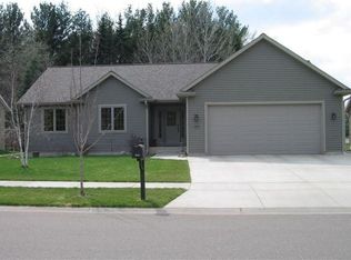 3020 Quail Ridge Rd, Eau Claire, WI 54701
