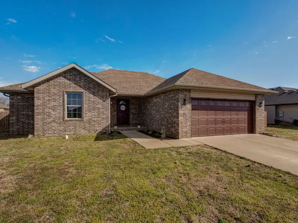 105 E Cherokee Street, Strafford, MO 65757