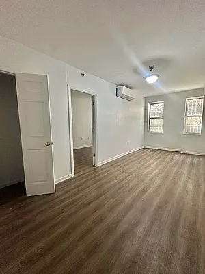 Living room, photo 1