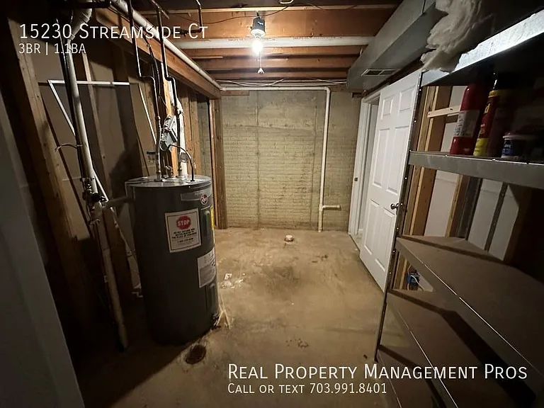 15230 Streamside Ct — Photo 25