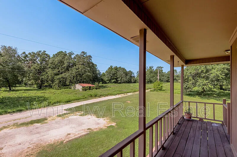 1 bed, 1.0 bath, 240 sqft, $550 — Photo 3