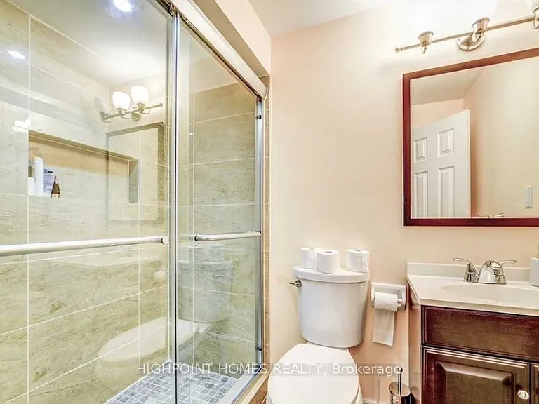 141 Pilkington Dr — Photo 16