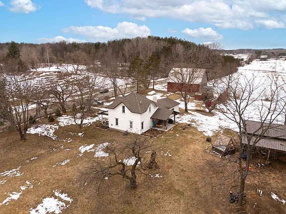 4th image of 7076 N Raymond Rd
