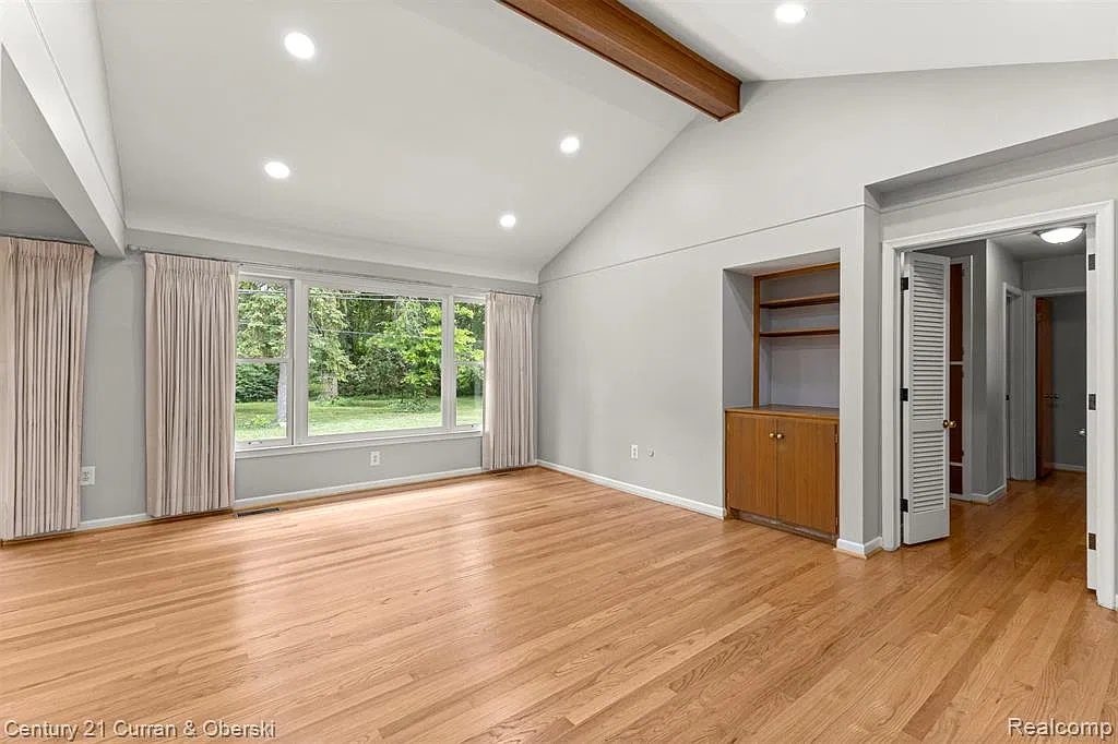 3 bed, 1500 sqft, $2,800 — Photo 3