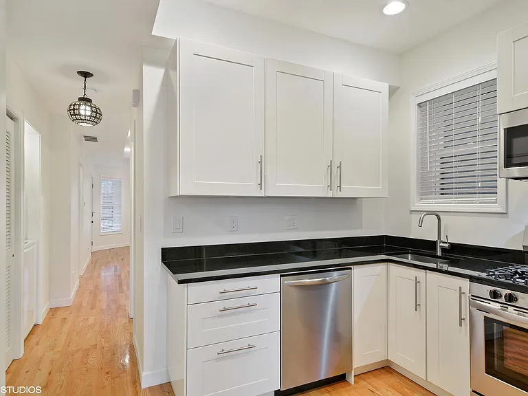 2741 W Fullerton Ave #1 — Photo 5