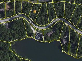 321 Waterview Dr, Crossville, TN 38555