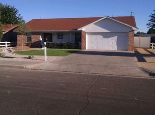 872 Swinging Spear Rd, Roswell, NM 88201