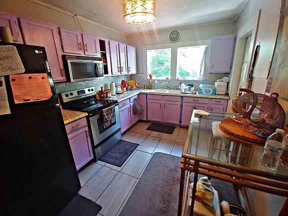 5th image of 3033 Waller St