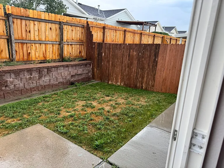 326 Appletree Ln — Photo 17