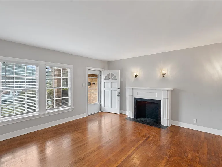 4337 Jefferson St #1 — Photo 4