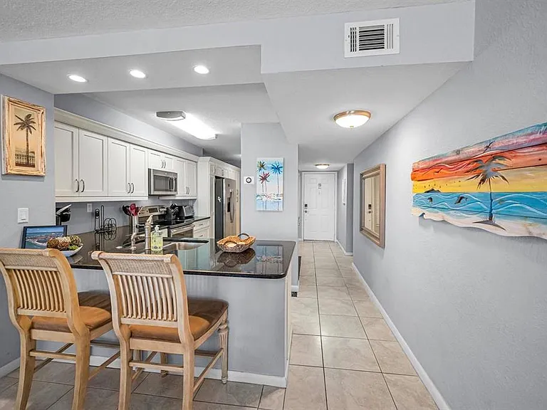 5901 Bahia Del Mar Cir #223 — Photo 10