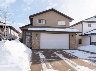 7017 W 86th St, Grande Prairie, AB T8X0C8