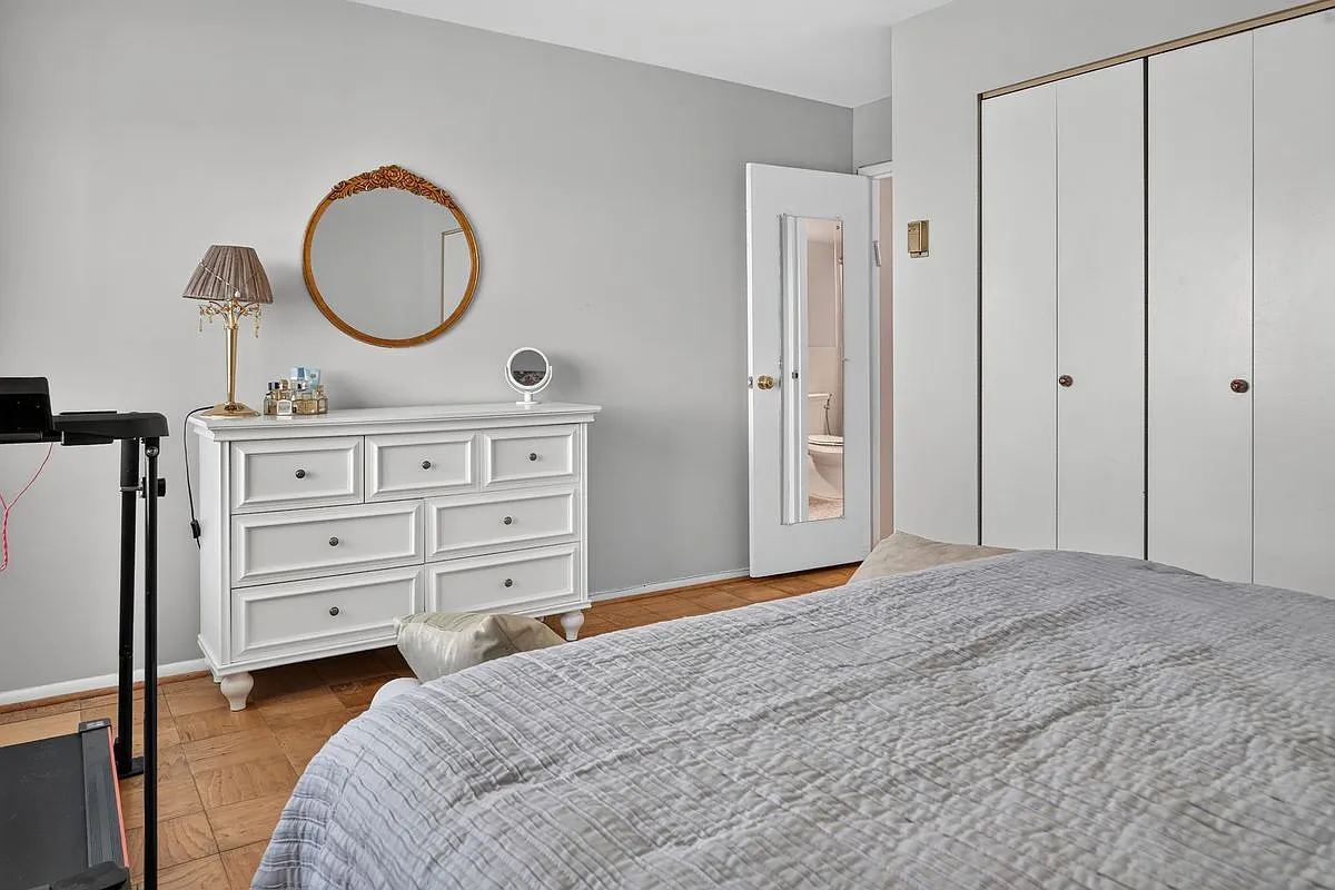 1 bed, 1.0 bath, 765 sqft, $1,800 — Photo 3