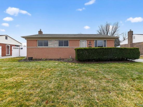 11638 Fairview Dr, Sterling Heights, MI 48312