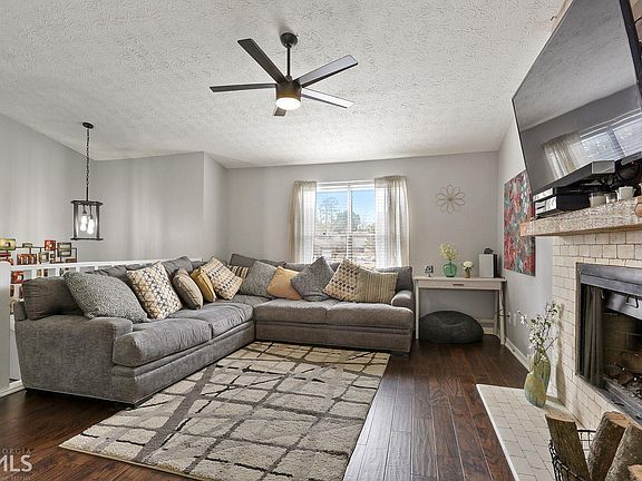 4th image of 3923 N Fork Ct #Iv