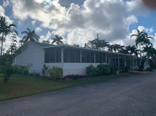 27 Ricks Dr #27, Lake Worth, FL 33463