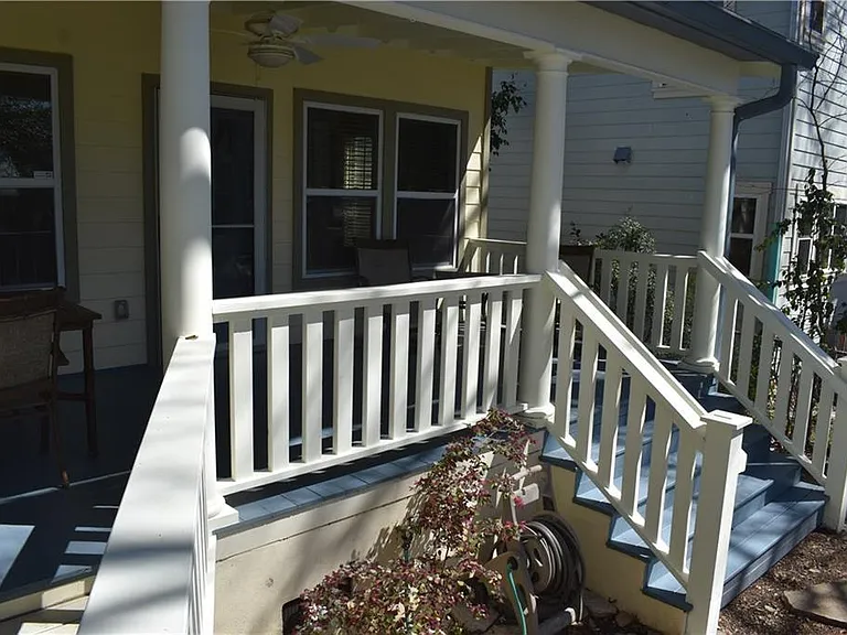2109 Wright St — Photo 25