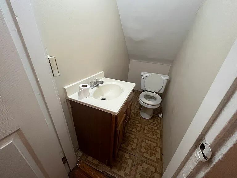 600 Cambridge St — Photo 12