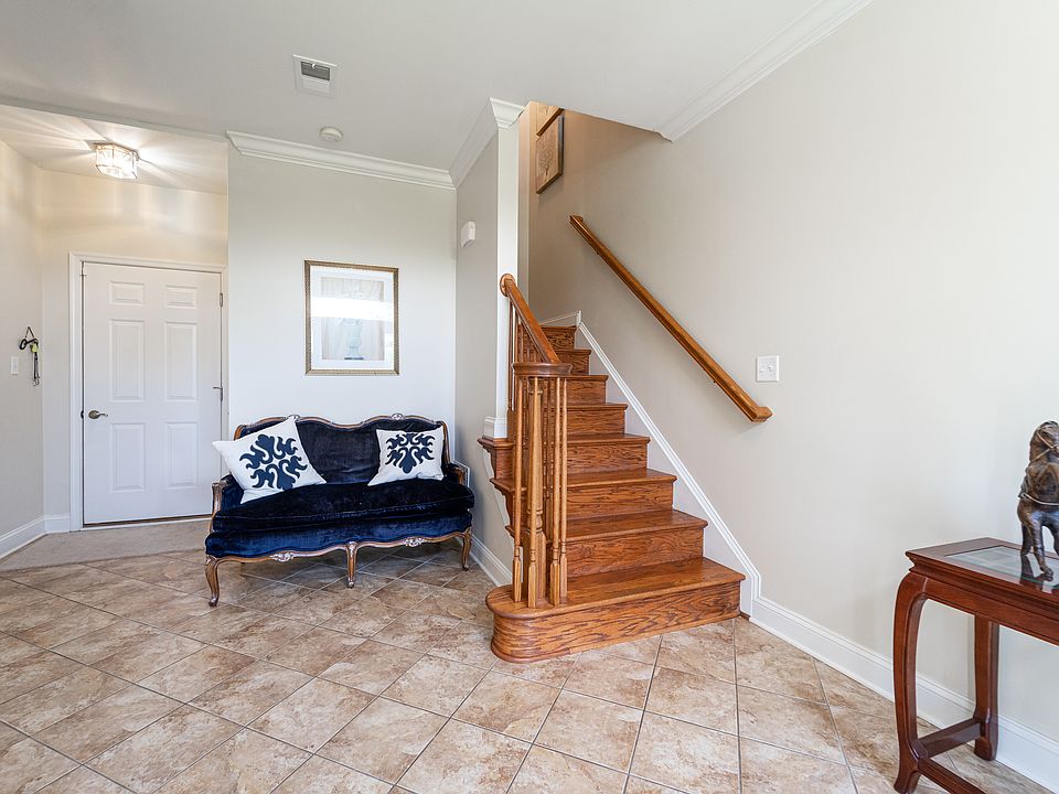 1st image of 105 Amanda Frances Ln