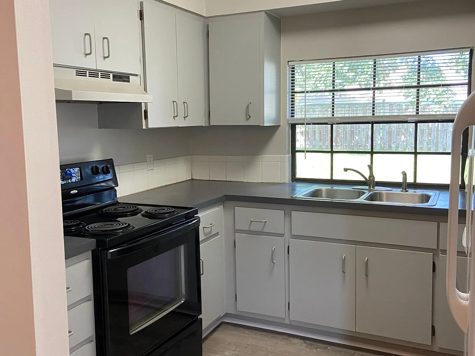 2 bed, 1280 sqft, $1,895 — Photo 3