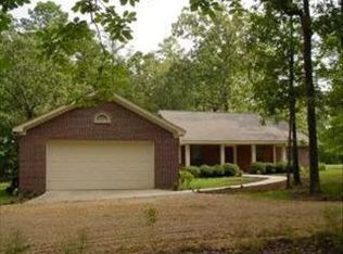 1742 Hickory Ridge Dr, Starkville, MS 39759