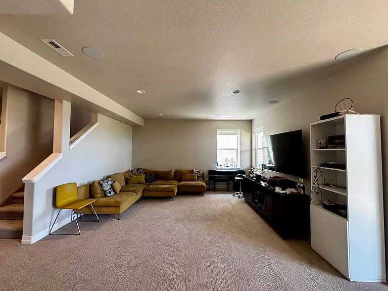 4553 Hanging Lake Cir — Photo 24