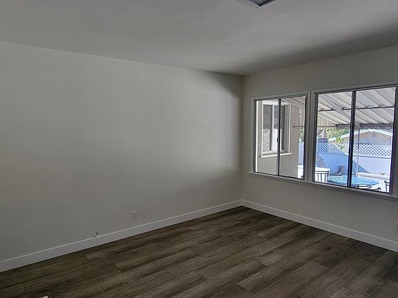 4th image of 2113 Jolley Dr