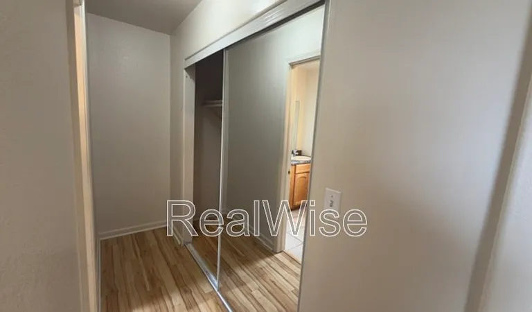 1384 NE Ridge Ave — Photo 25